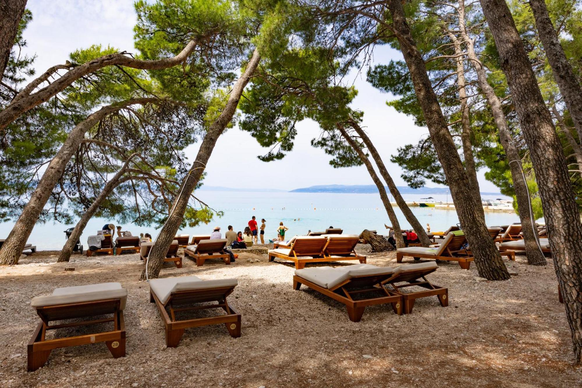 Beachfront Sunrise Srzic *